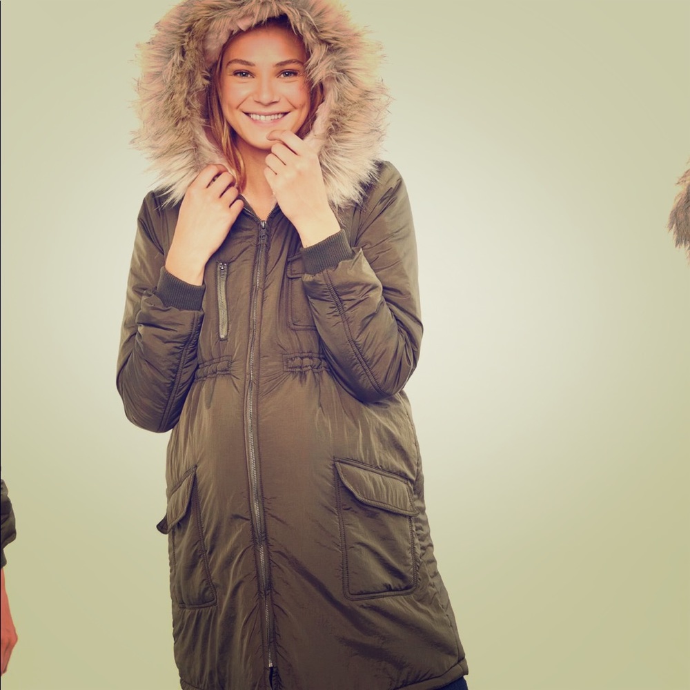 ISO maternity winter jacket. Size small or medium